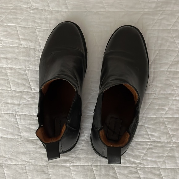 Polished leather chelsea boots by Frank & Oak (10) - Picture 2 of 3